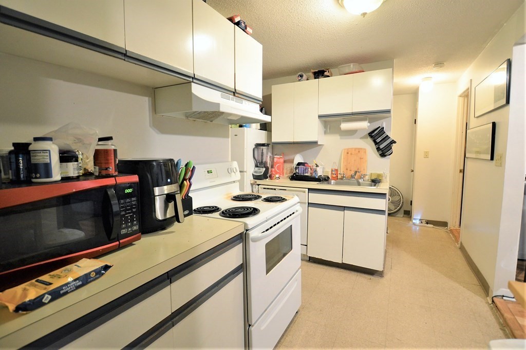 21 Kinross Road, Unit 1 Boston, MA 02135 - Photo 3 of 6 Gallery Image 3
