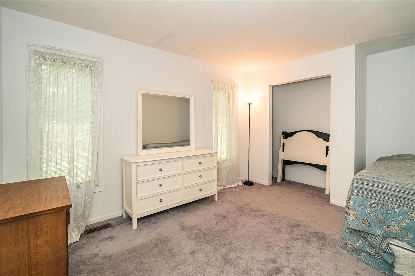 6474 Hagemann Road St. Louis, MO 63128 - Photo 29 of 36 Gallery Image 29
