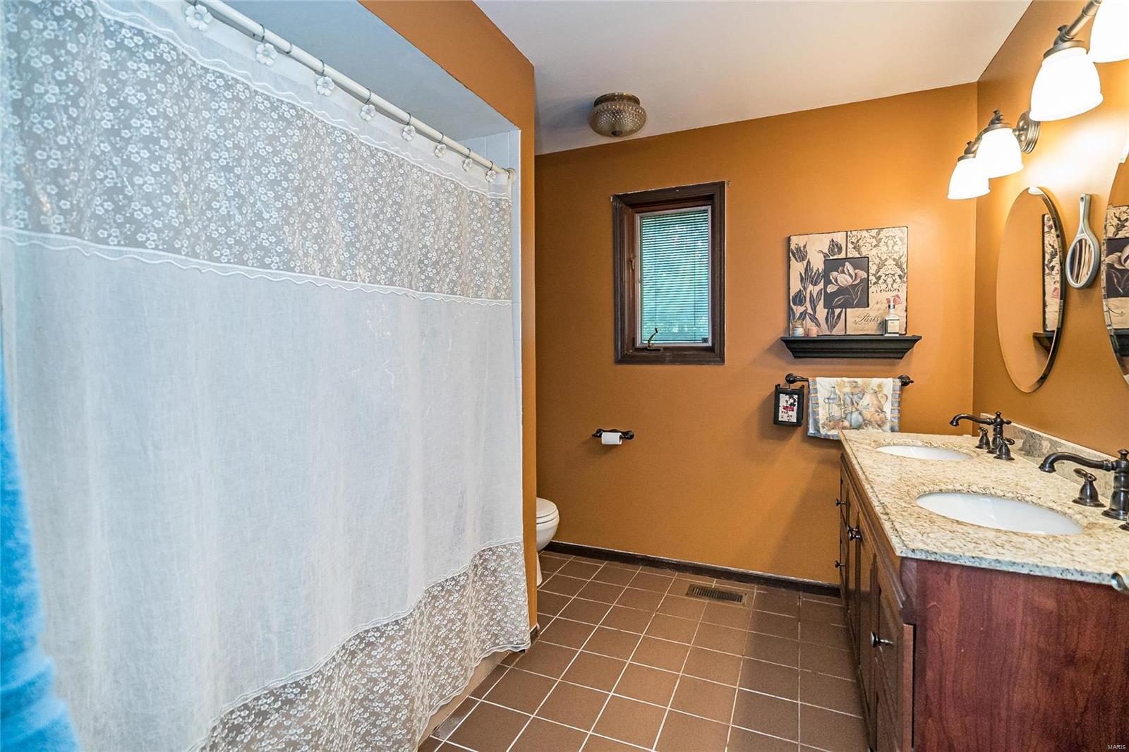 6474 Hagemann Road St. Louis, MO 63128 - Photo 31 of 36 Gallery Image 31