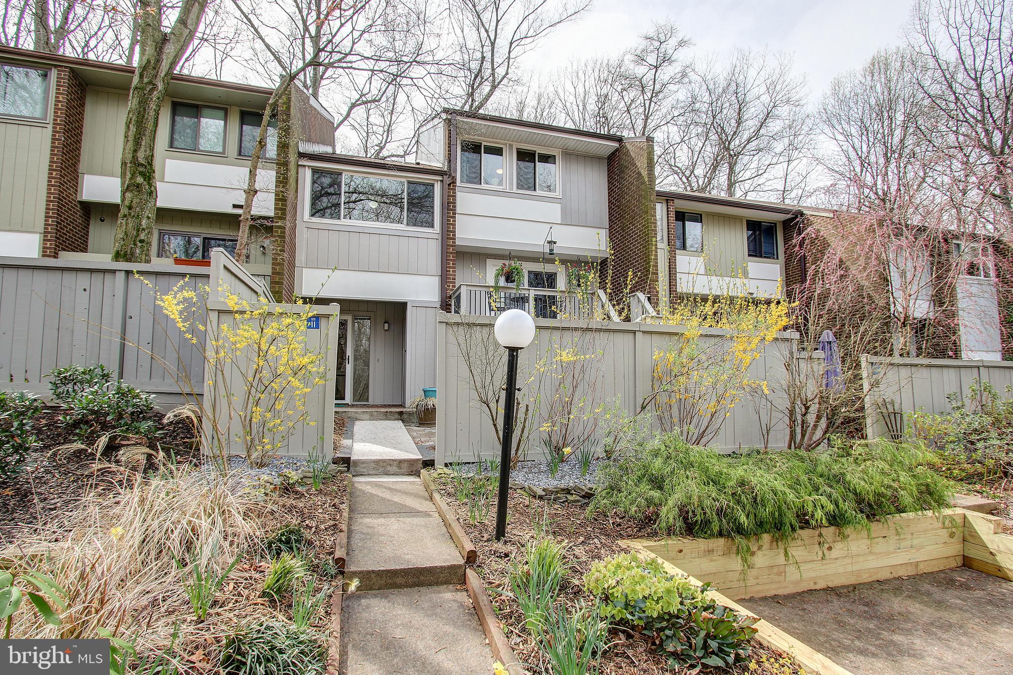 12011 Insha Court Reston, VA 20191 - Photo 1 of 33 Welcome to 12011 Insha Court!