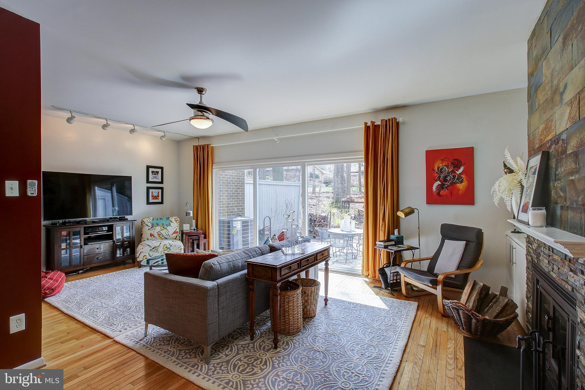 12011 Insha Court Reston, VA 20191 - Photo 12 of 33