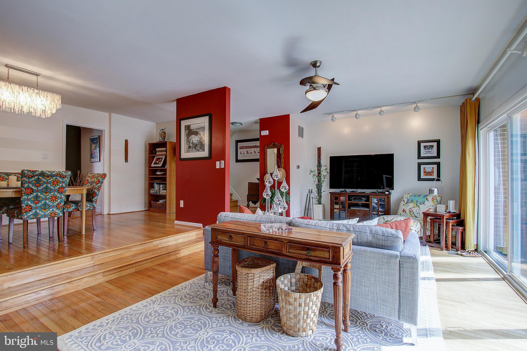 12011 Insha Court Reston, VA 20191 - Photo 13 of 33