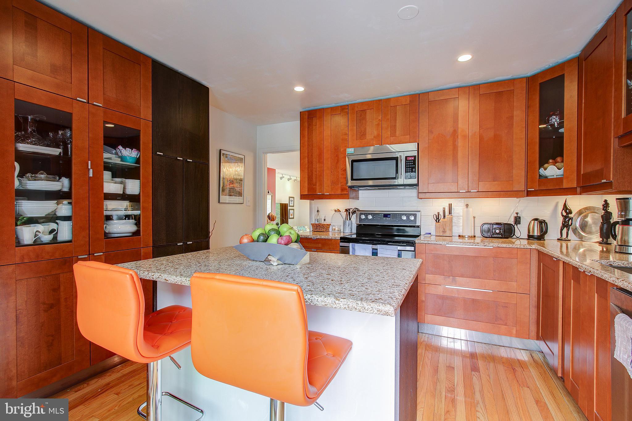 12011 Insha Court Reston, VA 20191 - Photo 16 of 33