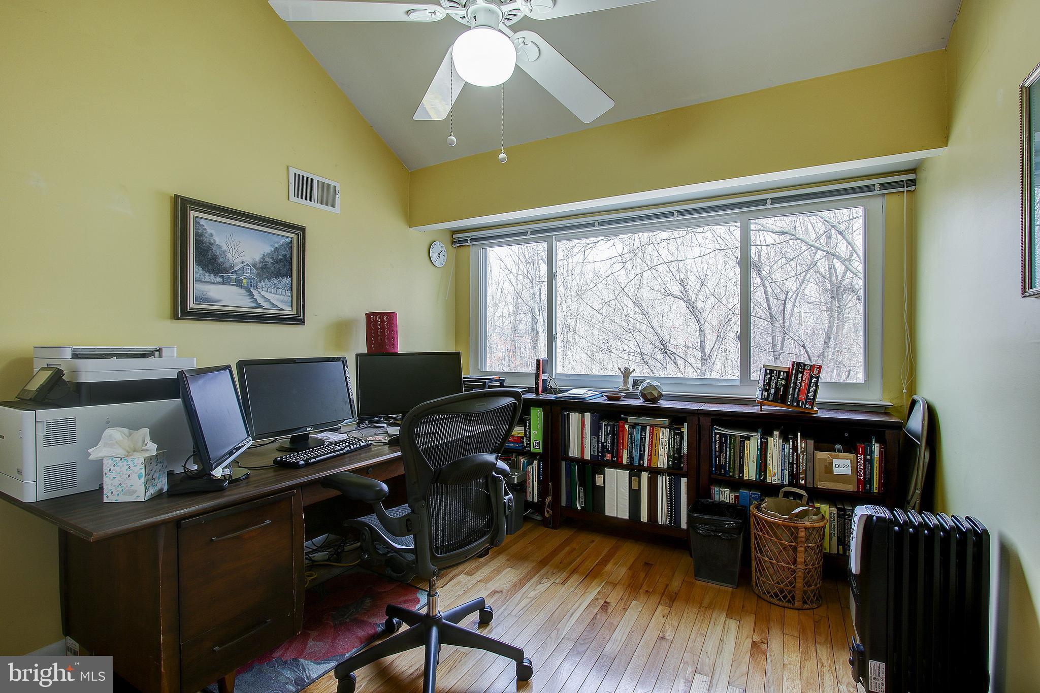 12011 Insha Court Reston, VA 20191 - Photo 19 of 33 All Bedrooms have hardwood floors & ceiling fans