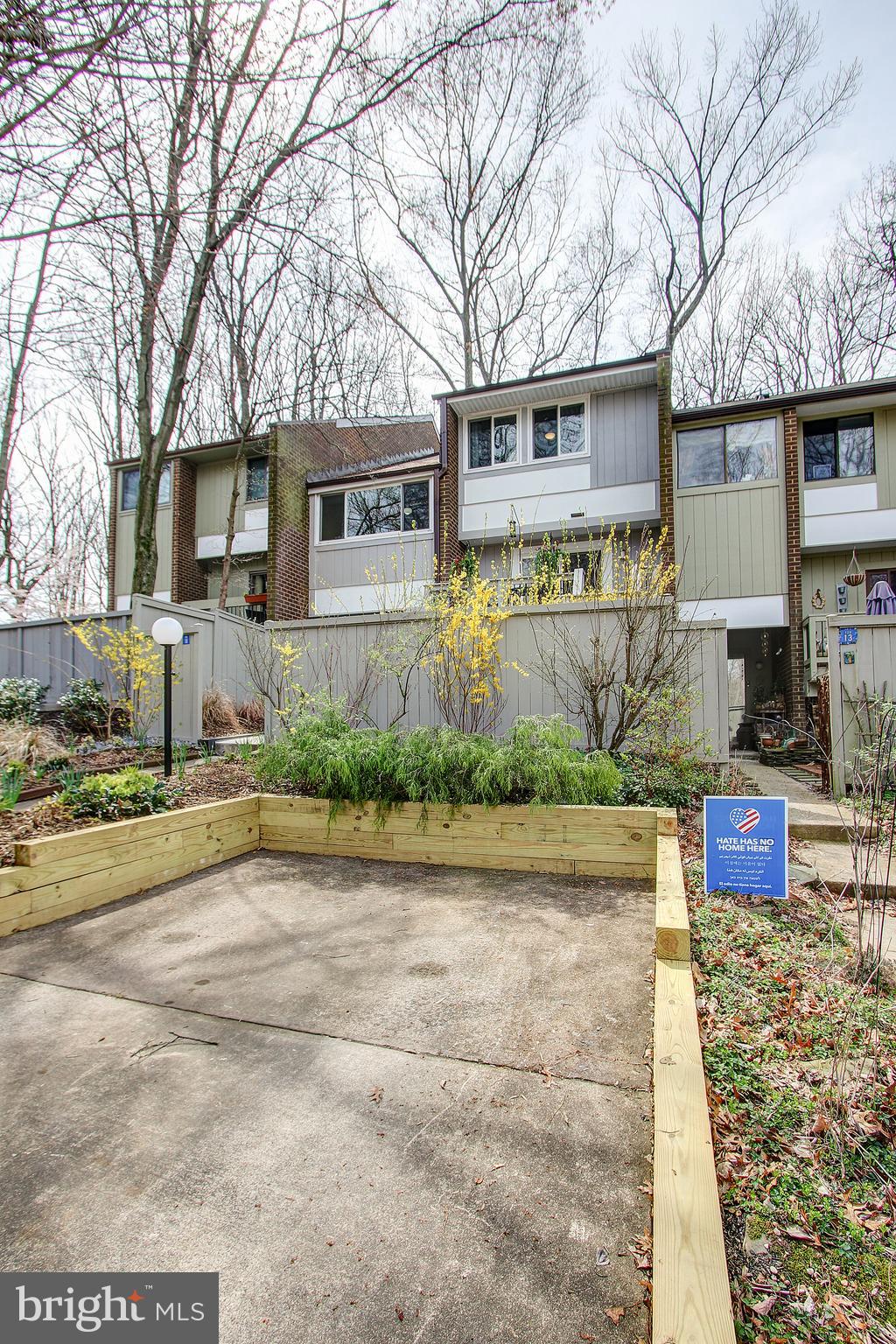12011 Insha Court Reston, VA 20191 - Photo 3 of 33 There's lots of parking available