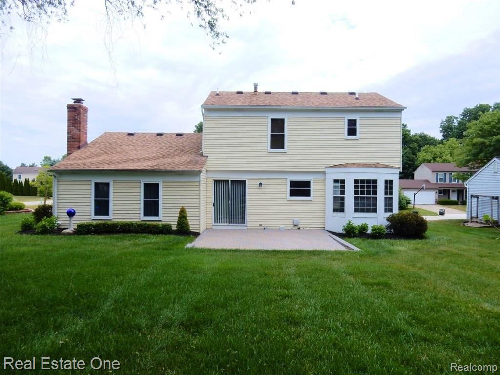 385 Arlington Drive Rochester, MI 48307 - Photo 58 of 64 SideRearYard (13) (Large).JPG
