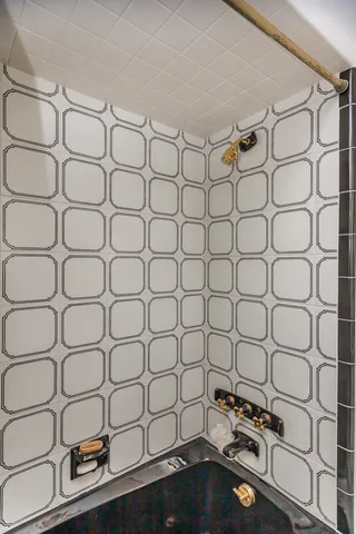 $1,199,900 | 8080 Wolf Road, Burr Ridge, IL 60527