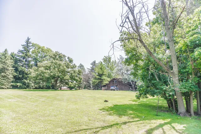 $1,199,900 | 8080 Wolf Road, Burr Ridge, IL 60527
