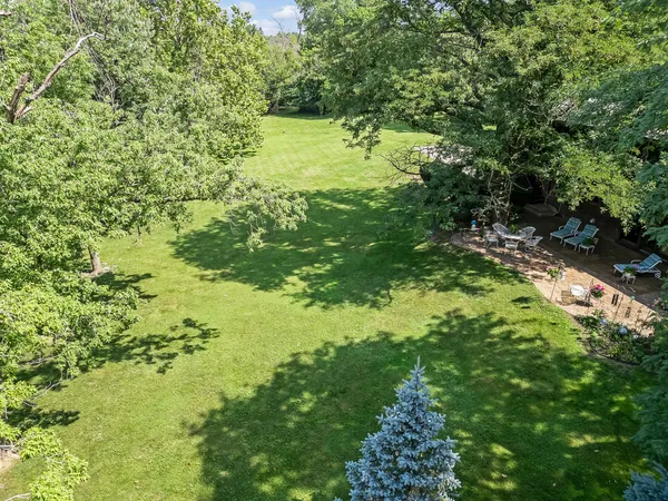 $1,199,900 | 8080 Wolf Road, Burr Ridge, IL 60527