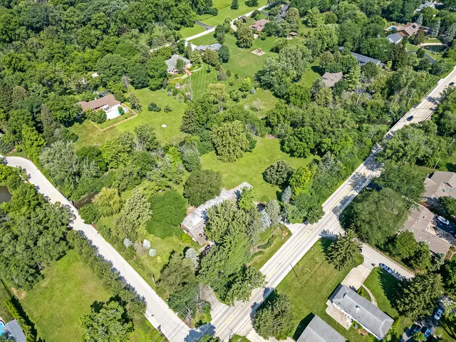 $1,199,900 | 8080 Wolf Road, Burr Ridge, IL 60527