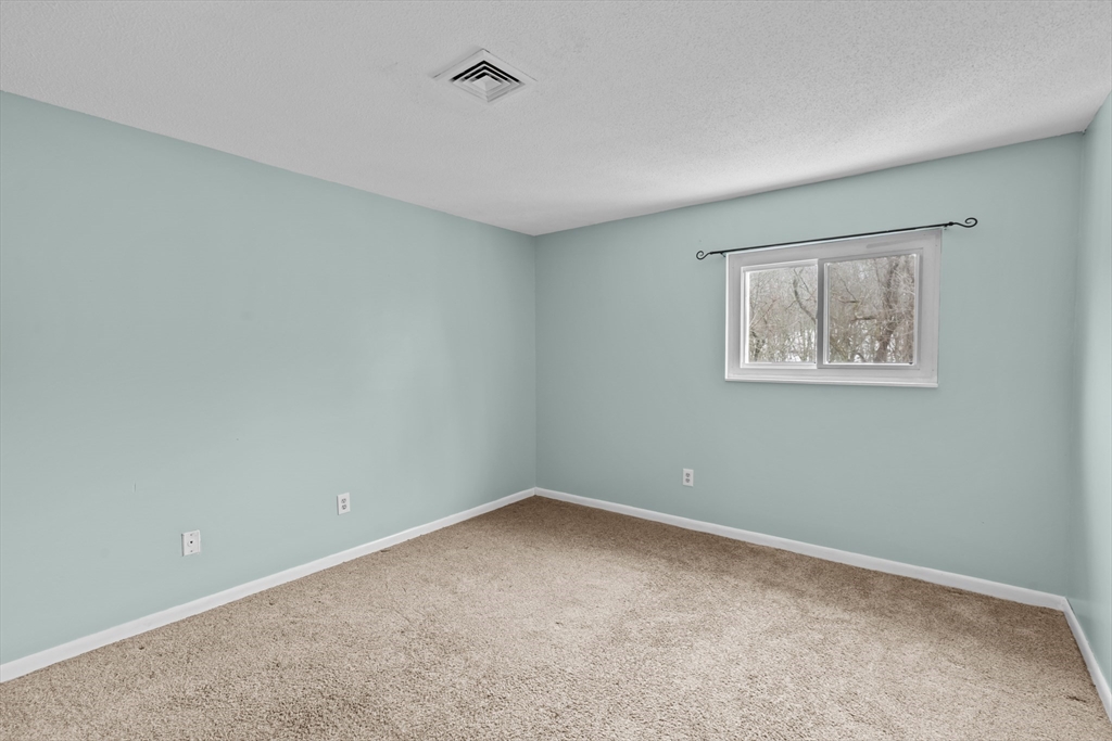 5455 North Main Street, Unit 13E Fall River, MA 02720 - Photo 11 of 16