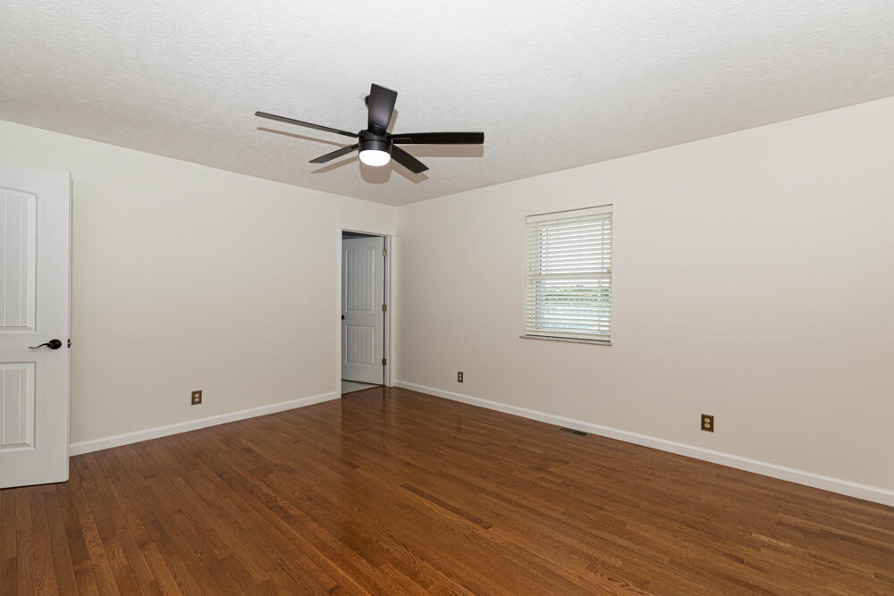337 Collins Road Paris, KY 40361 - Photo 41 of 96 1F9A4248