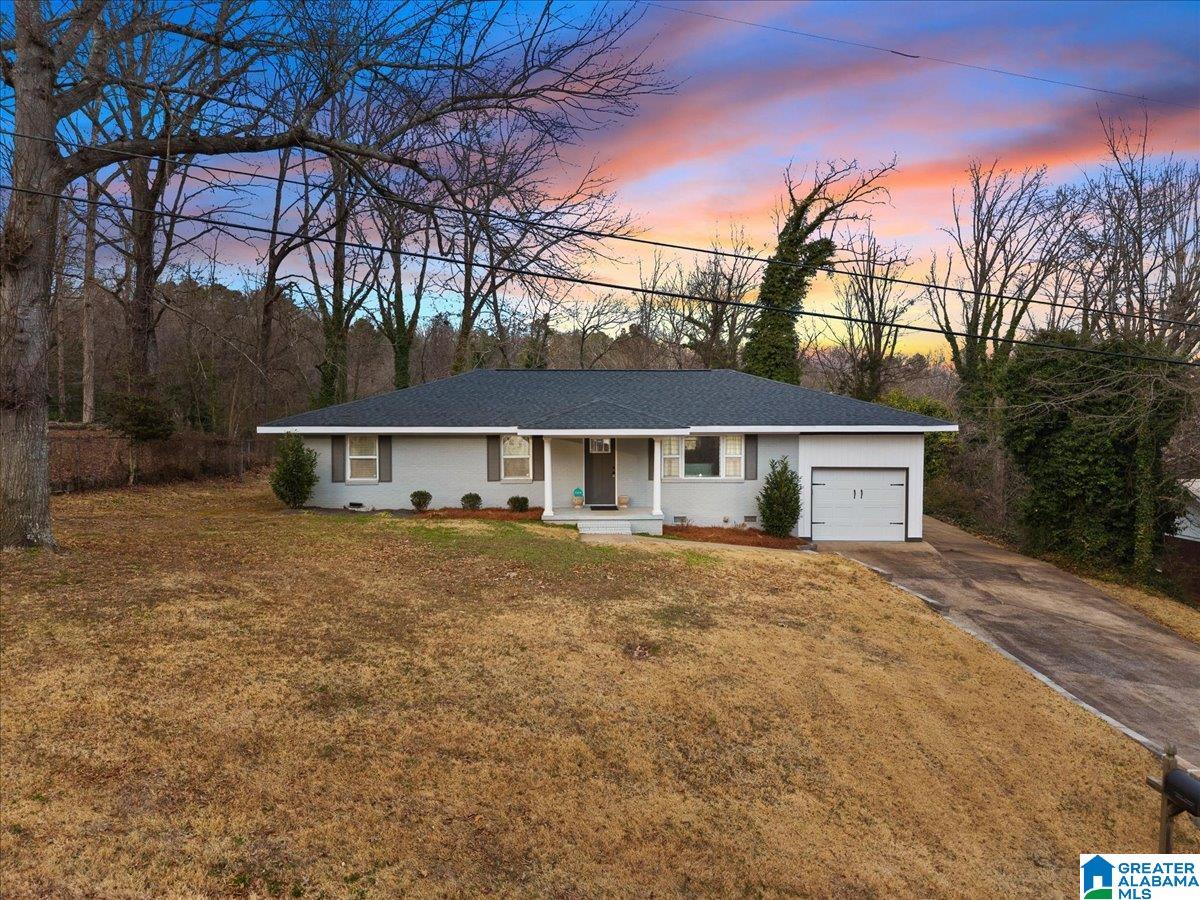 2012 Crawford Street Guntersville, AL 35976 - Photo 1 of 40