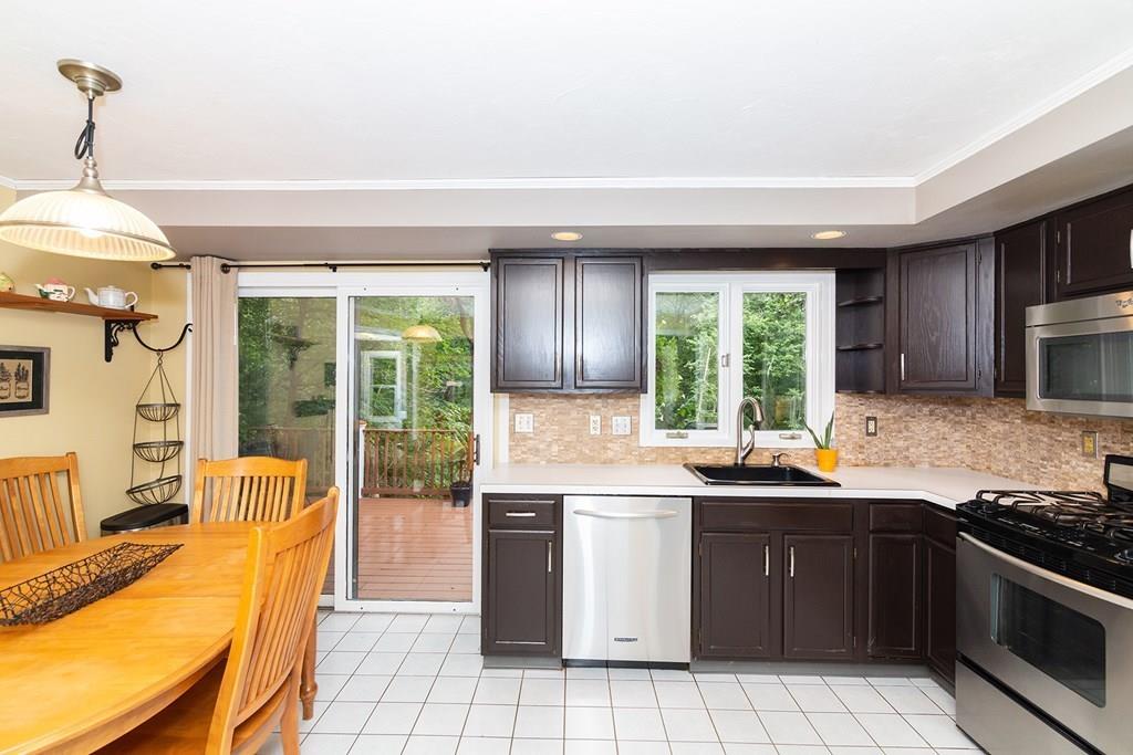 36 Raymond Way Ashland, MA 01721 - Photo 11 of 41 Gallery Image 11