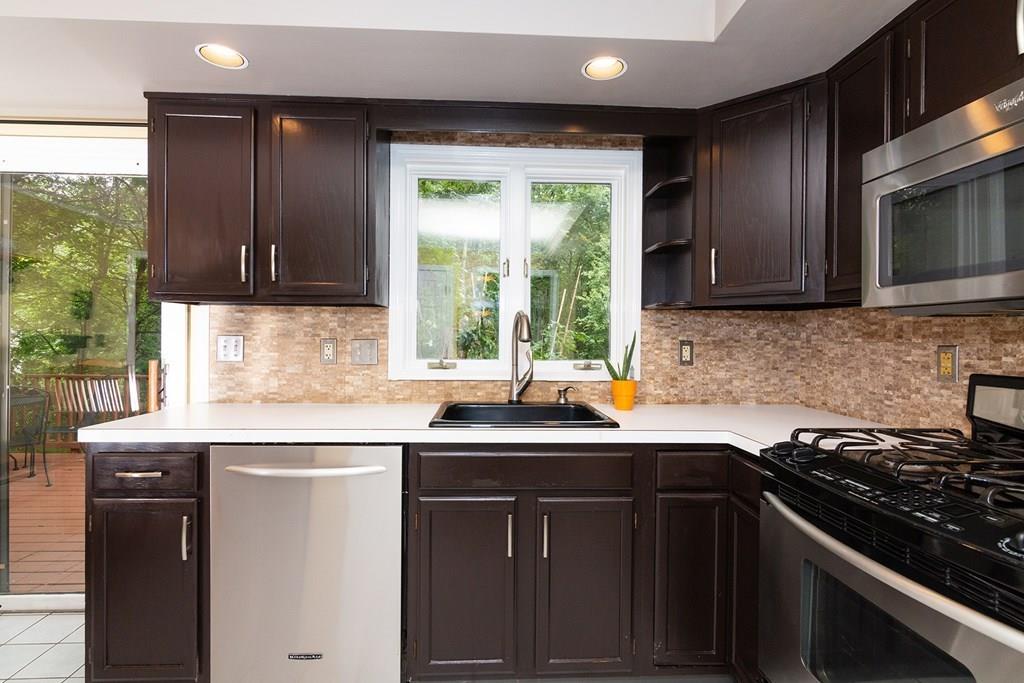 36 Raymond Way Ashland, MA 01721 - Photo 12 of 41 Gallery Image 12