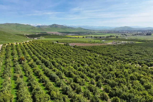 $3,771,725 | 0 West Reid Avenue, Porterville, CA 93257