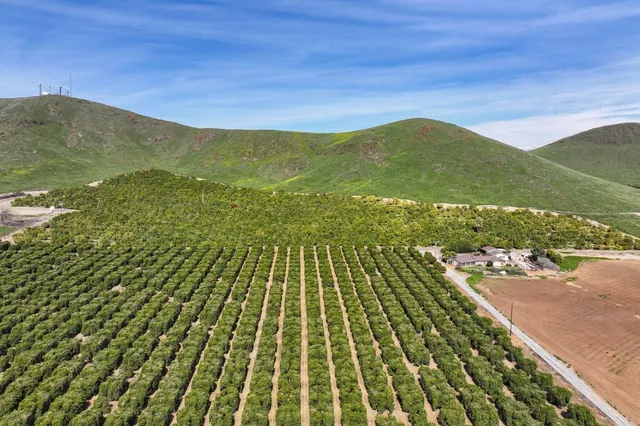 $3,771,725 | 0 West Reid Avenue, Porterville, CA 93257