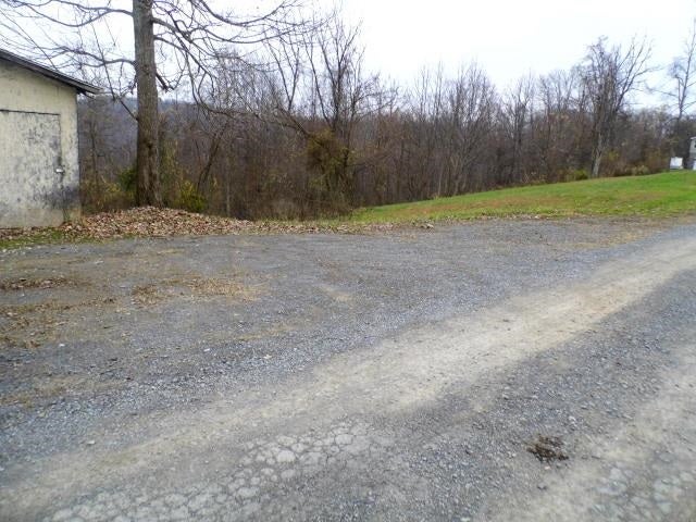 537 Stonewall Road Fairmont, WV 26554 - Photo 2 of 6 Gallery Image 2