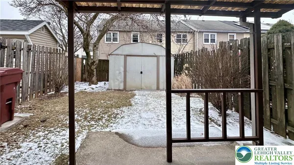 $2,100 | 53 Eisenhower Circle, Whitehall, PA 18052