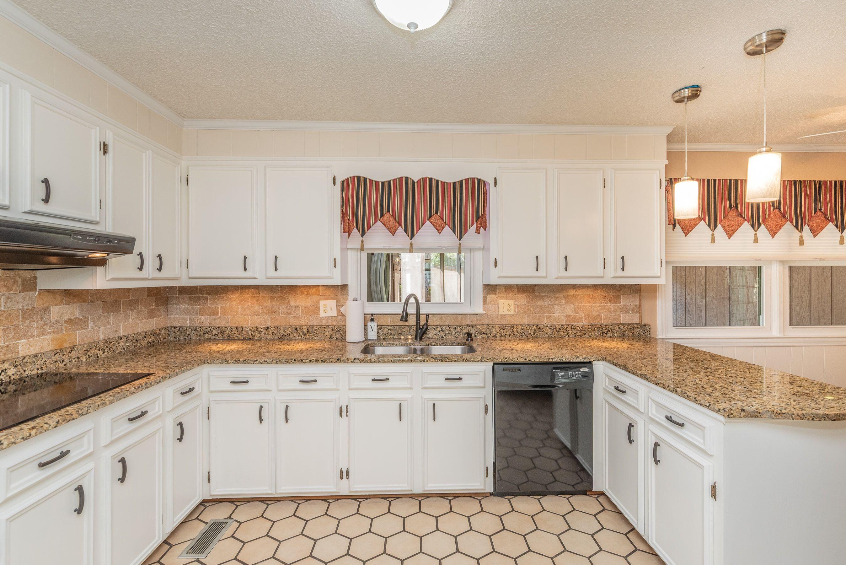 2706 Butler Place Augusta, GA 30909 - Photo 9 of 40 017_2706_butler_place_017_521