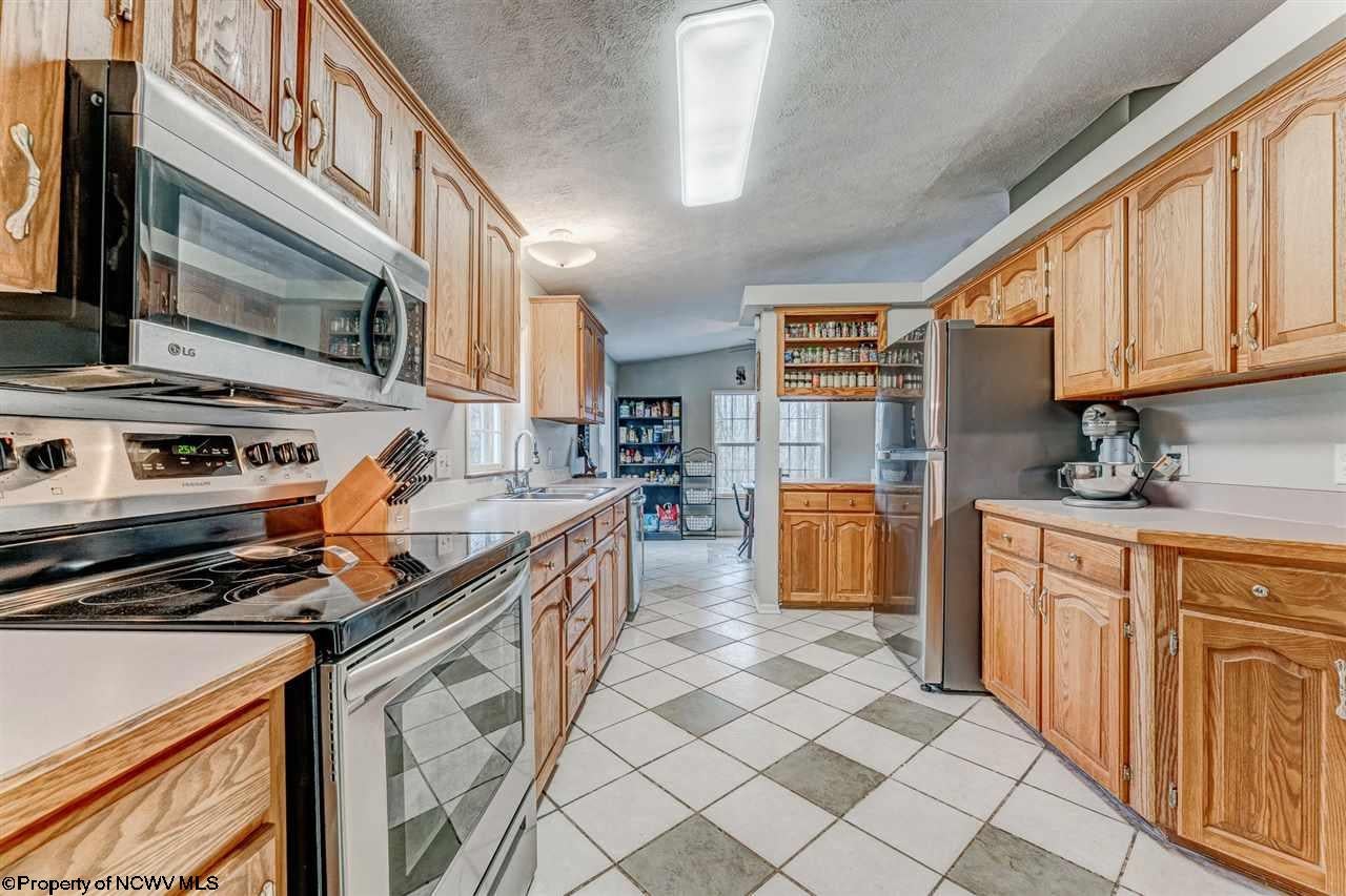 3164 Grafton Road Morgantown, WV 26508 - Photo 3 of 26 Gallery Image 3