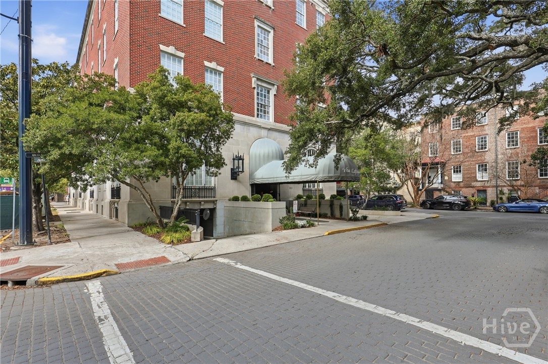 321 Abercorn Street, Unit 406 Savannah, GA 31401 - Photo 5 of 39