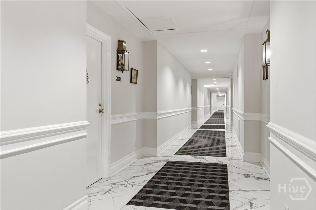 321 Abercorn Street, Unit 406 Savannah, GA 31401 - Photo 6 of 39