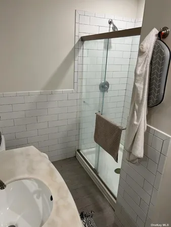 $2,550 | 102 Washington Drive, Centerport, NY 11721