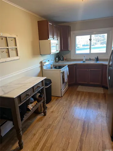 $2,550 | 102 Washington Drive, Centerport, NY 11721