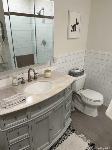 $2,550 | 102 Washington Drive, Centerport, NY 11721