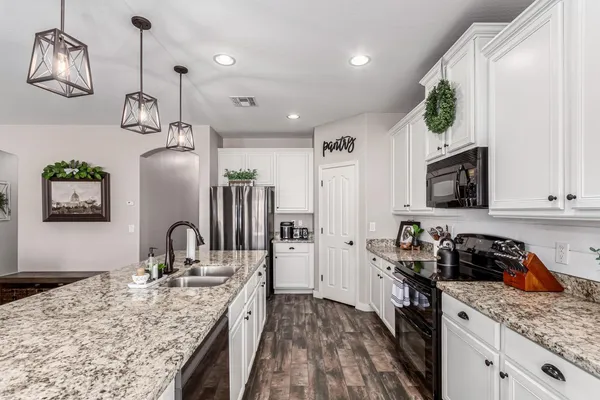 $2,995 | 6219 South Banning Street, Gilbert, AZ 85298