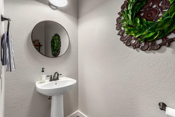 $2,995 | 6219 South Banning Street, Gilbert, AZ 85298