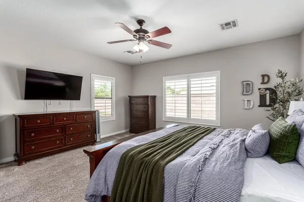$2,995 | 6219 South Banning Street, Gilbert, AZ 85298