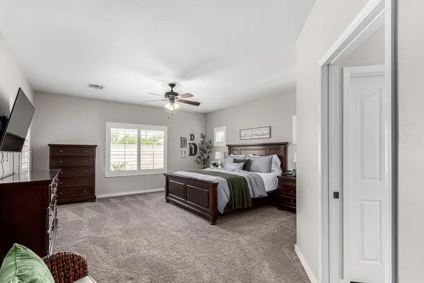 $2,995 | 6219 South Banning Street, Gilbert, AZ 85298