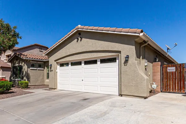 $2,995 | 6219 South Banning Street, Gilbert, AZ 85298