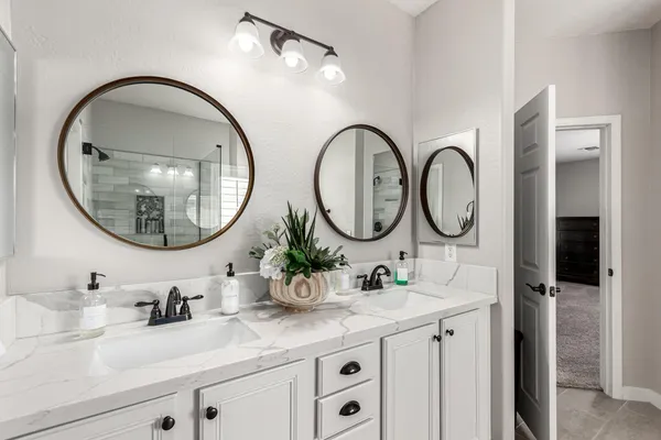 $2,995 | 6219 South Banning Street, Gilbert, AZ 85298