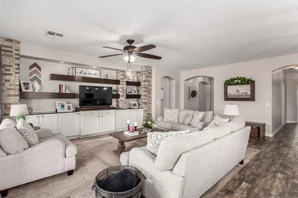$2,995 | 6219 South Banning Street, Gilbert, AZ 85298
