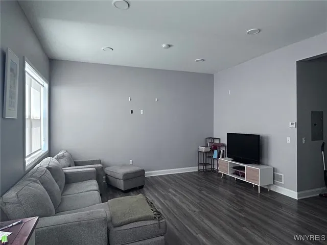 $1,425 | 1986 South Park Avenue, Buffalo, NY 14220