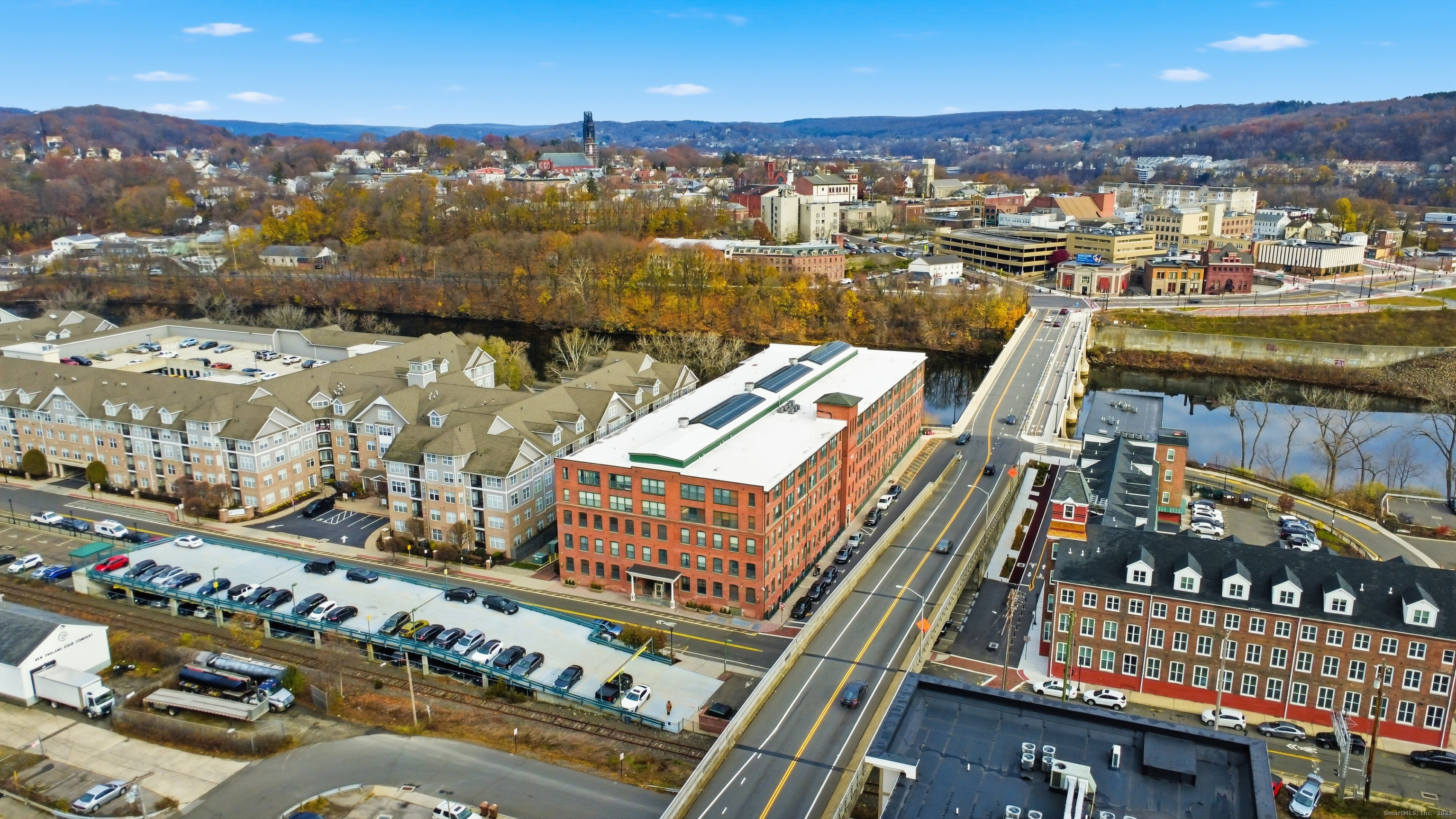 145 Canal Street East, Unit 2 Shelton, CT 06484 - Photo 31 of 32