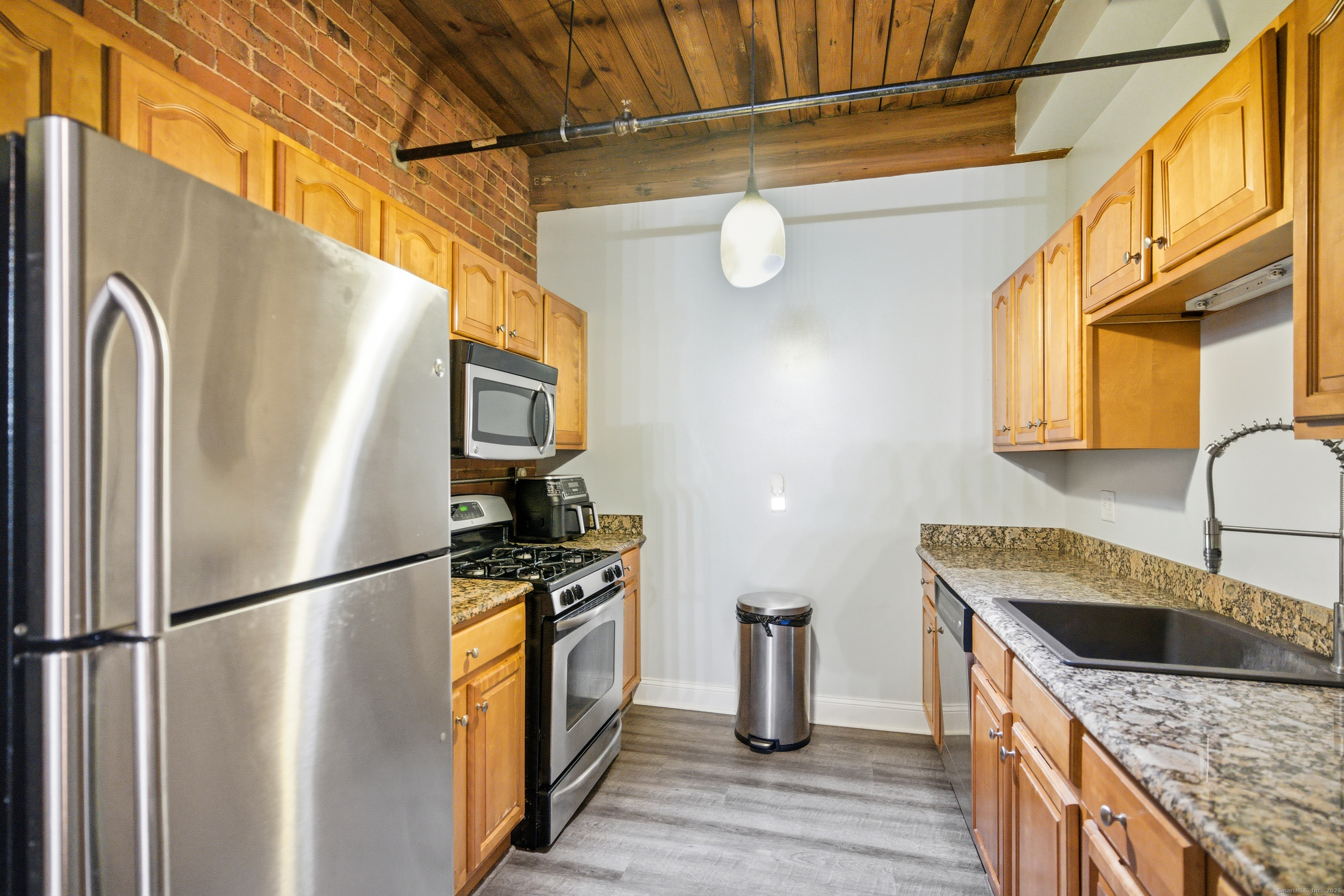 145 Canal Street East, Unit 2 Shelton, CT 06484 - Photo 8 of 32