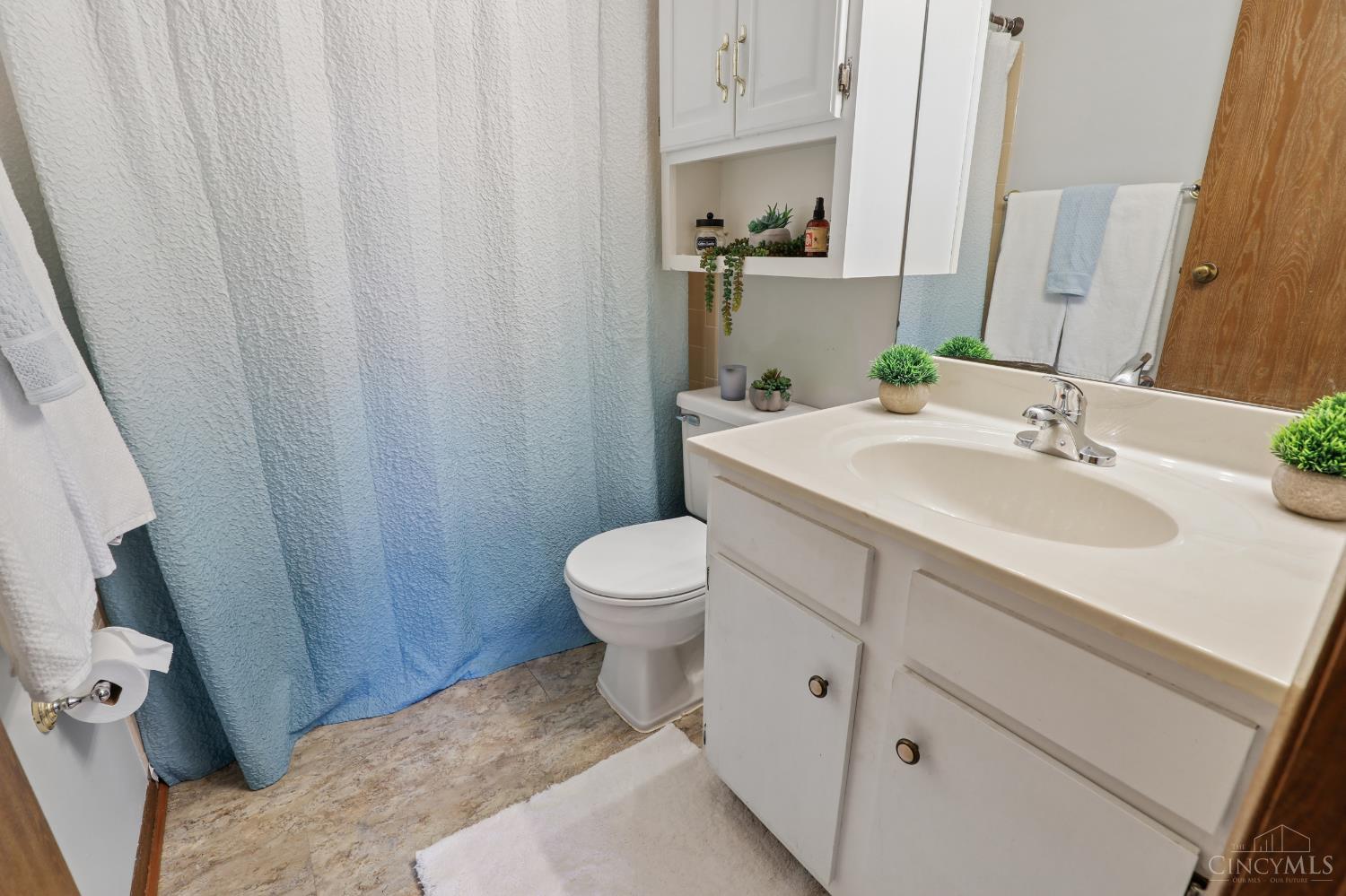 539 Davis Road, Unit 8 Cincinnati, OH 45255 - Photo 17 of 29