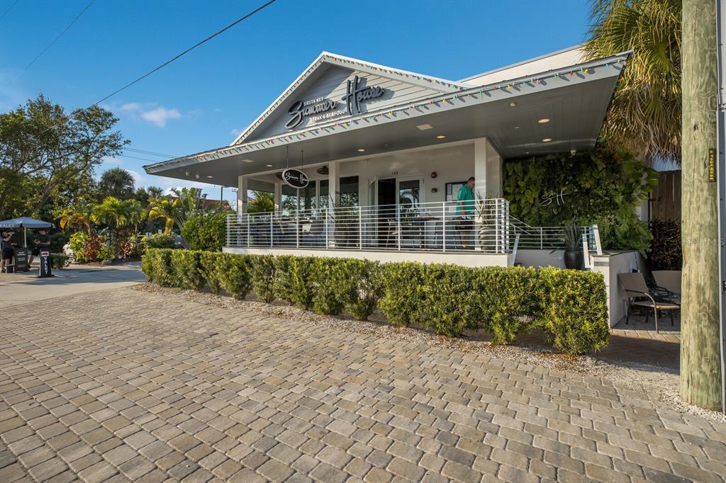 4544 Woodside Road Sarasota, FL 34242 - Photo 86 of 94 Gallery Image 86