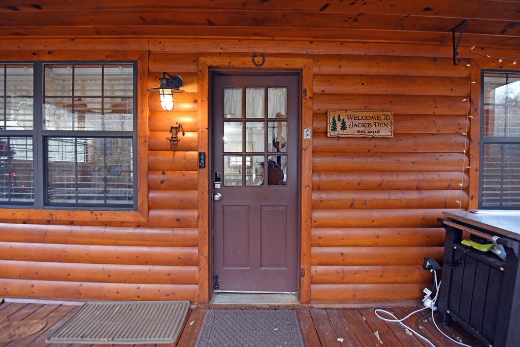 266 Mabry Lane Morganton, GA 30560 - Photo 25 of 37 a view of entryway front of house