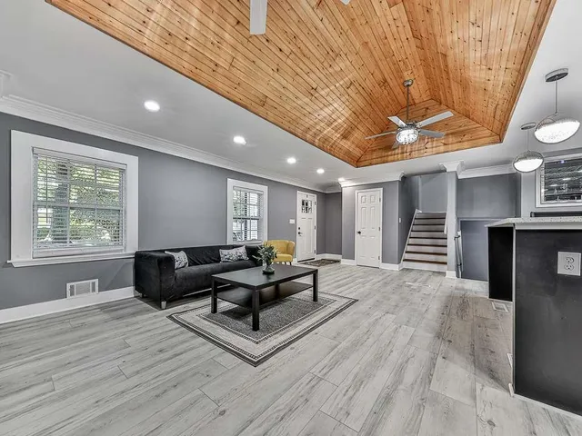 $699,990 | 1564 Bubbling Creek Road Northeast, Brookhaven, GA 30319