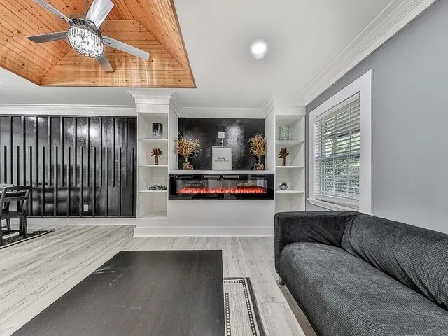 $699,990 | 1564 Bubbling Creek Road Northeast, Brookhaven, GA 30319