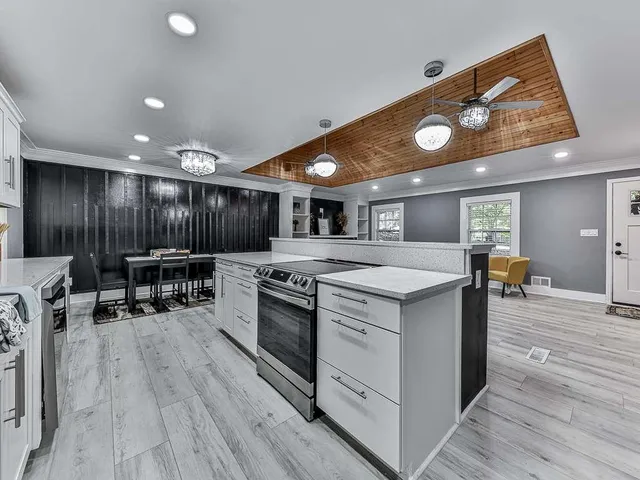 $699,990 | 1564 Bubbling Creek Road Northeast, Brookhaven, GA 30319