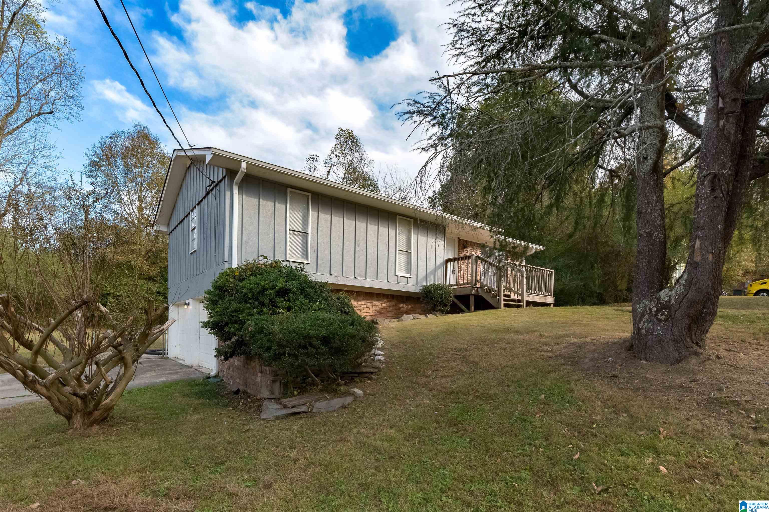 4848 Shadyview Drive Adamsville, AL 35005 - Photo 3 of 33