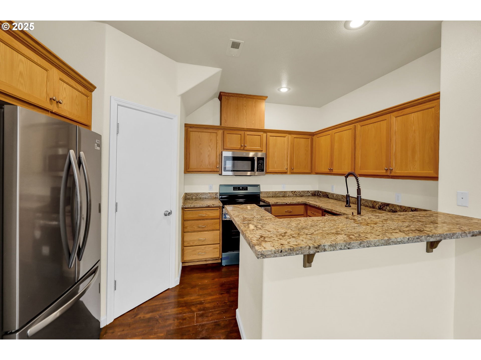 1671 Riley Lane Eugene, OR 97402 - Photo 14 of 48 Gallery Image 14
