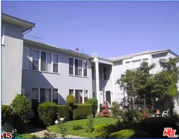 $1,500 | 1620 South St Andrews Place, Los Angeles, CA 90019