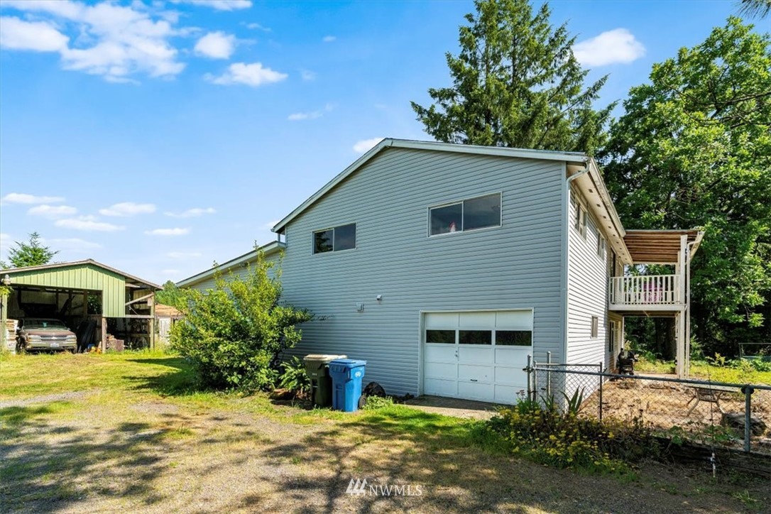 106 Walhaupt Road Onalaska, WA 98570 - Photo 4 of 35 Gallery Image 4